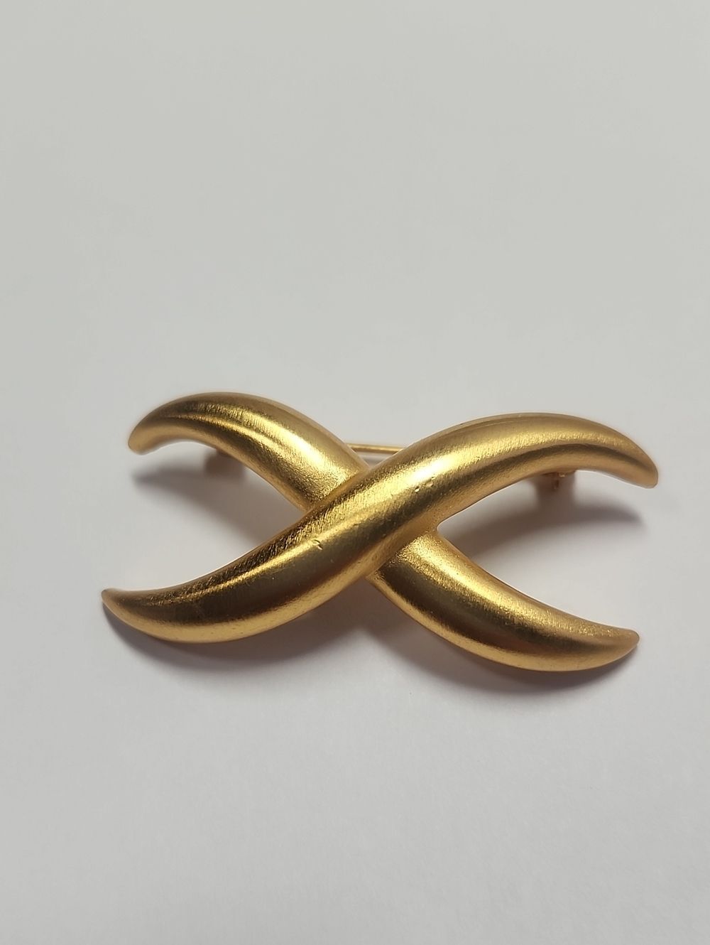 Anne Klein Matte Gold Tone Crisscross Women's Brooch Pin